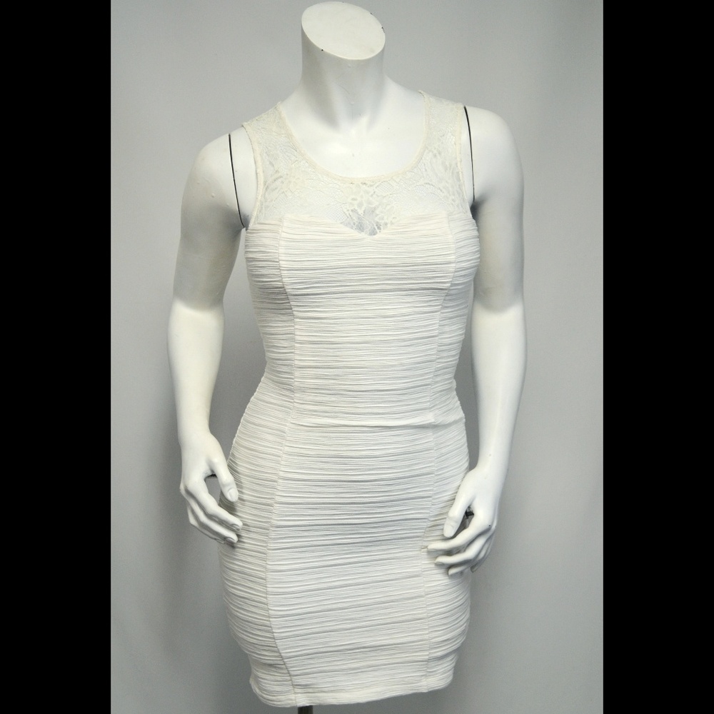 GUESS Ivory BodyCon Sexy New Years Eve Dress